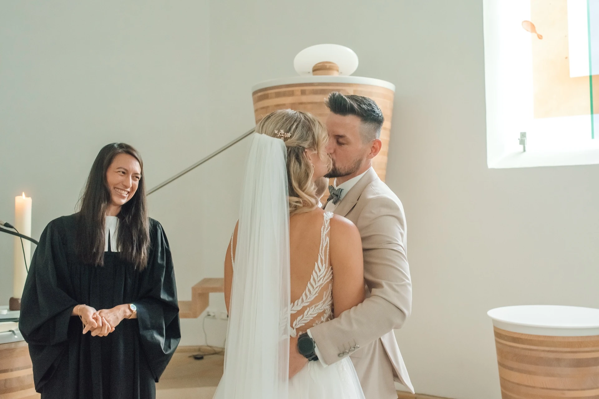 Kirchliche Trauung und Ja-Wort von Sarah und Tobias in Sandershausen