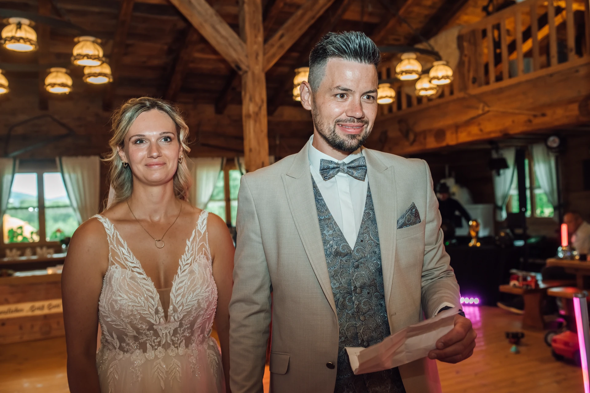 Empfang und Hochzeitsfeier von Sarah und Tobias auf der Königsalm in Nieste