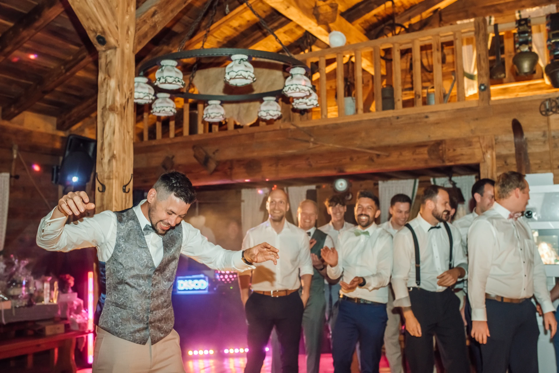 Spiele, Bildercollage, Brautpaartanz und Party auf der Königsalm