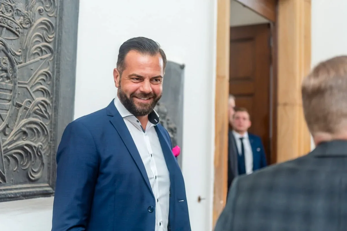 Kircheneingang Kircheneingang