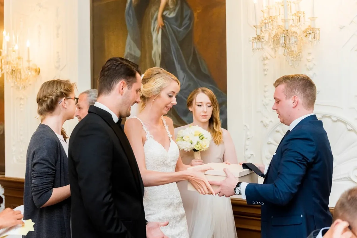 Lachende Gäste Lachende Gäste