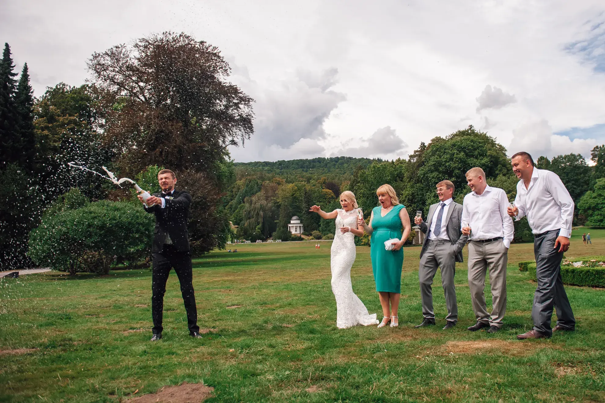 Brautpaar nach der Trauung — Zeremonie Bergpark Wilhelmshöhe