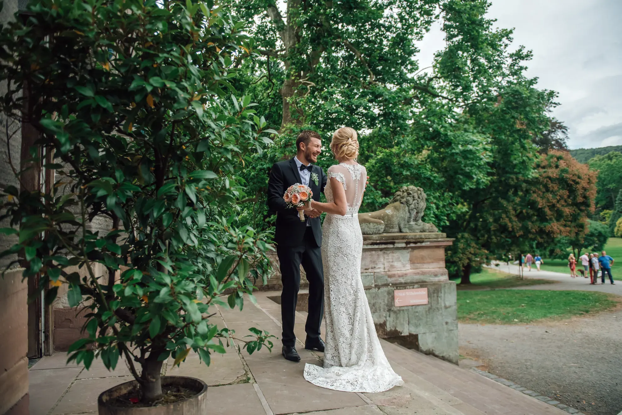 Zweisamkeit im Bergpark — Hochzeitsfotografie Kassel