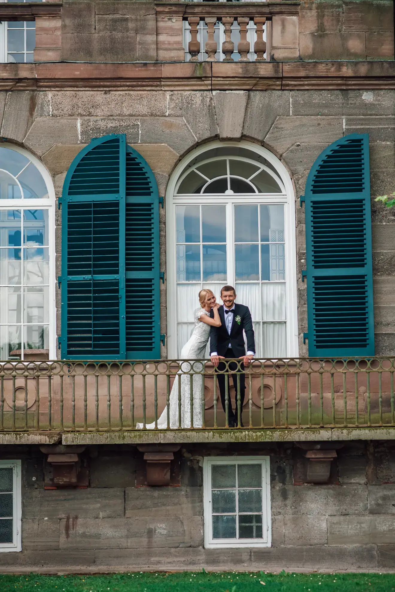 Braut im goldenen Licht — Portrait Bergpark Kassel