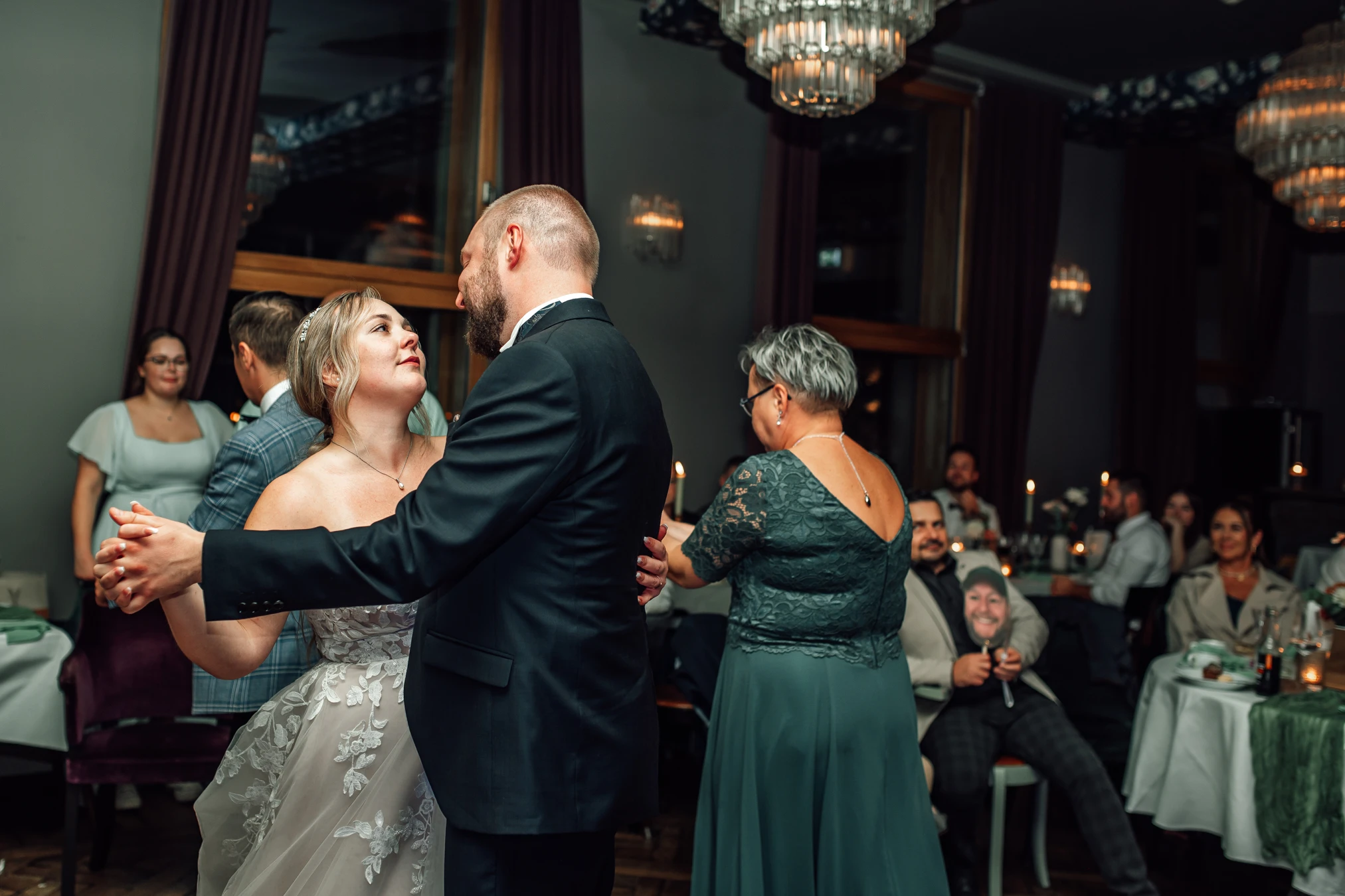 Hochzeitsparty Ausklang — Renthof Kassel, späte Stunden