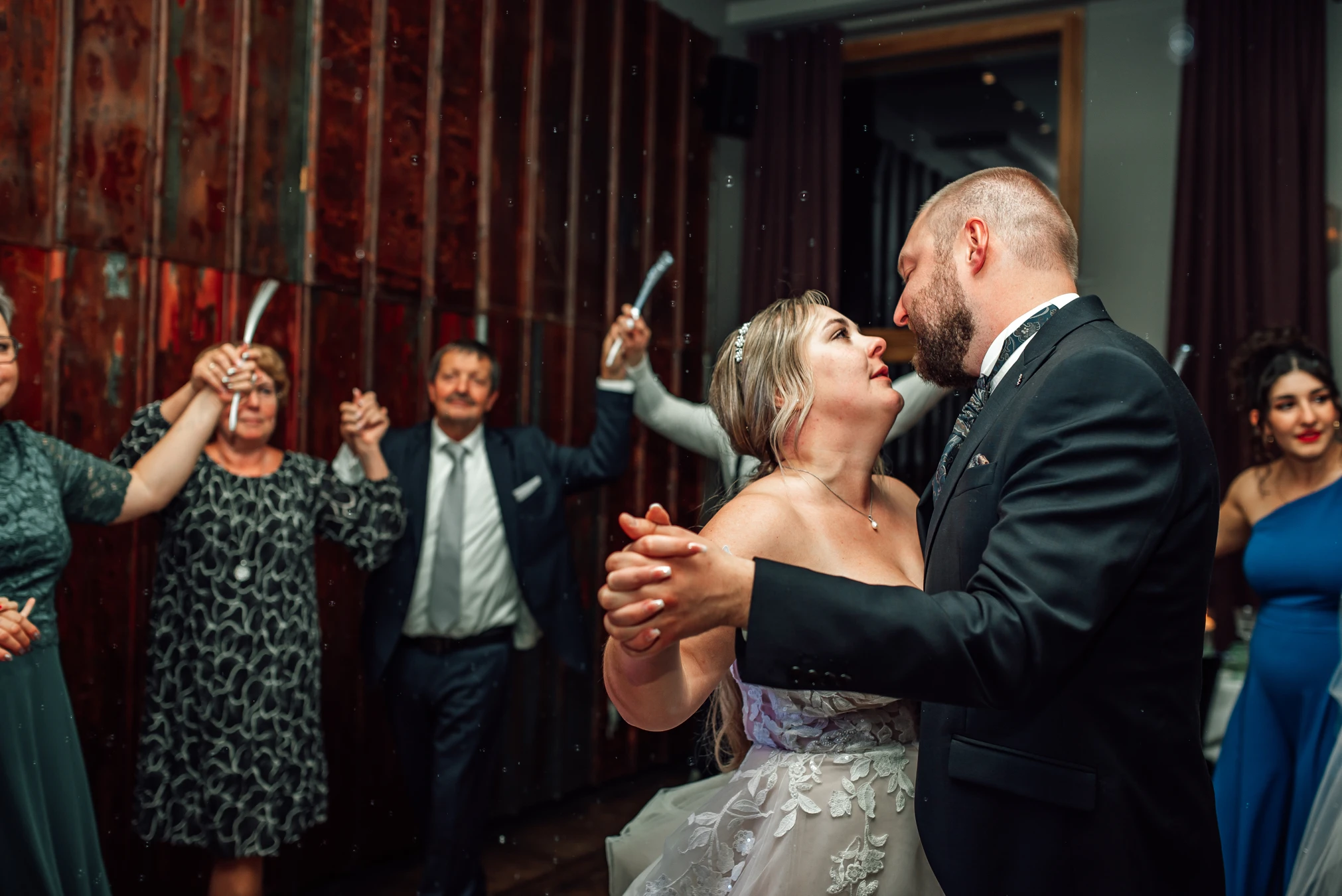 Gäste am späten Abend — Hochzeitsfeier Renthof Kassel