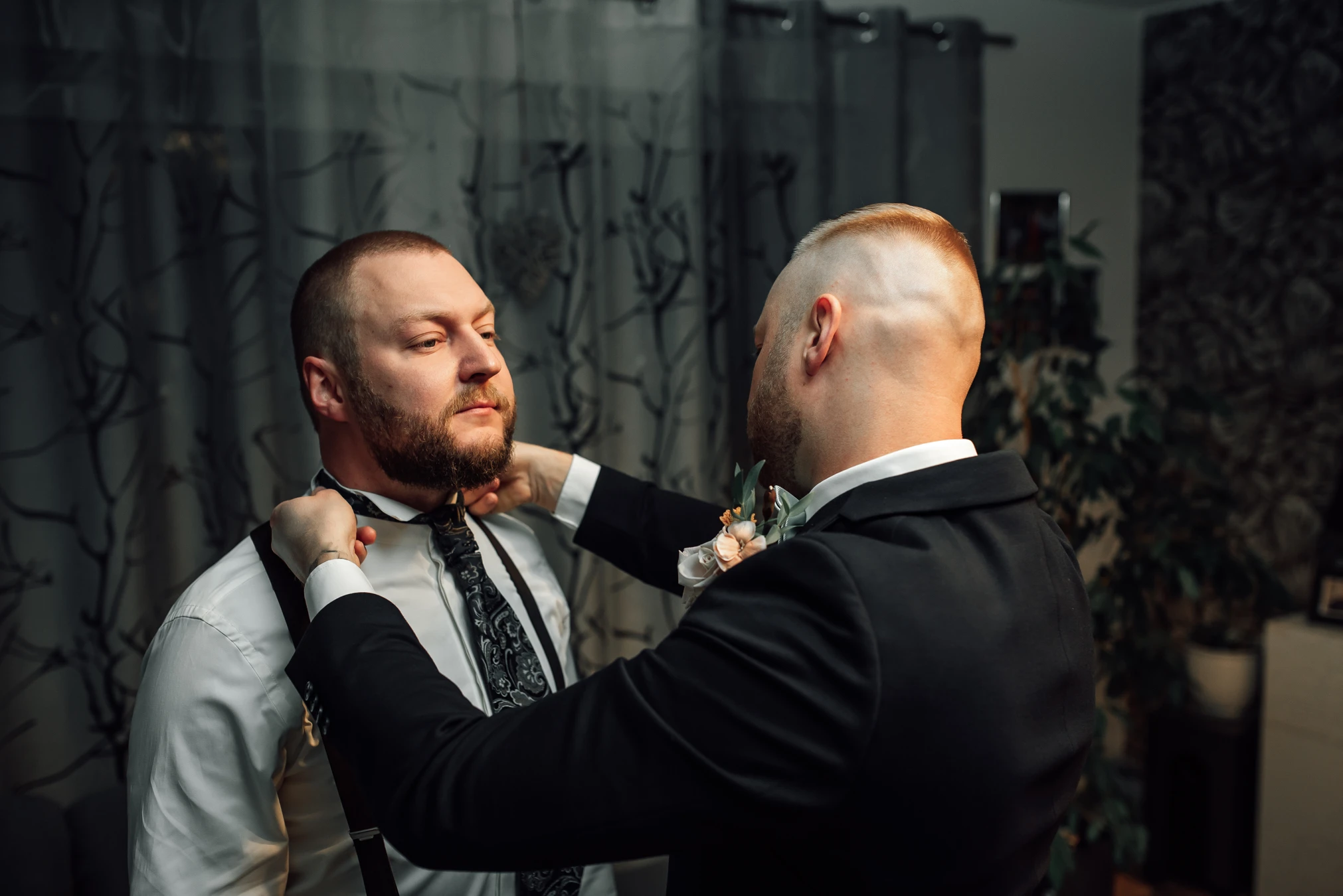 Hochzeitsdetails Bräutigam — Manschettenknöpfe und Anzug