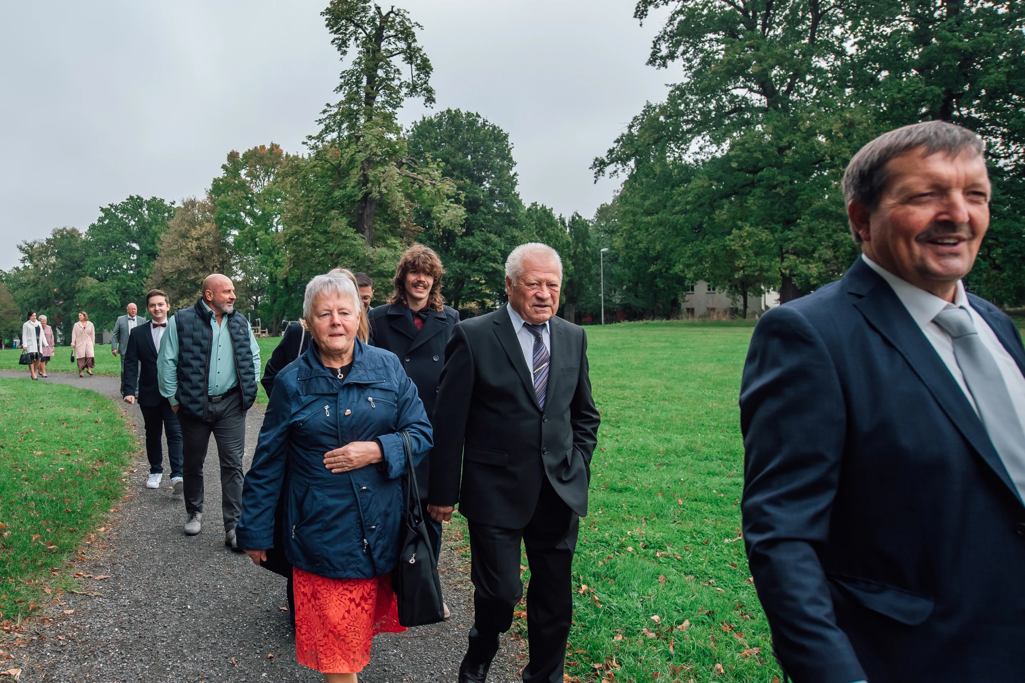 Standesamtliche Trauung Fritzlar — Brautpaar gibt das Ja-Wort in der mittelalterlichen Domstadt nahe Kassel