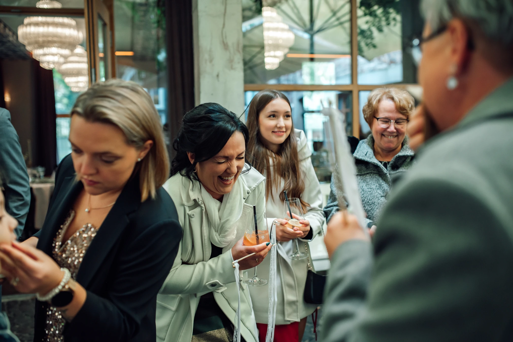 Ankunft Hochzeitsgäste im Renthof — Hochzeitsreportage Kassel