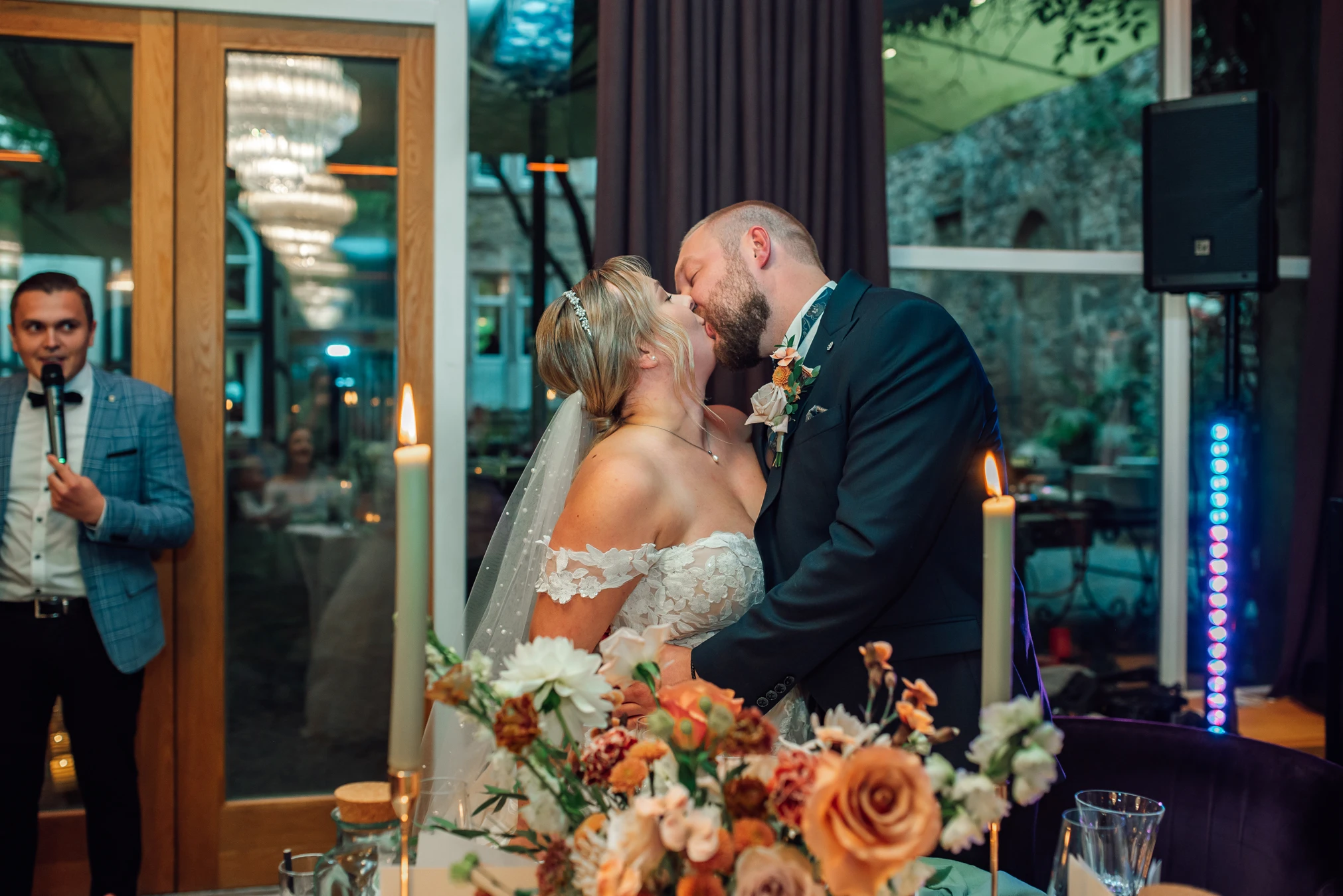 Hochzeitsessen — festliche Atmosphäre im Renthof, historische Hochzeitslocation Kassel