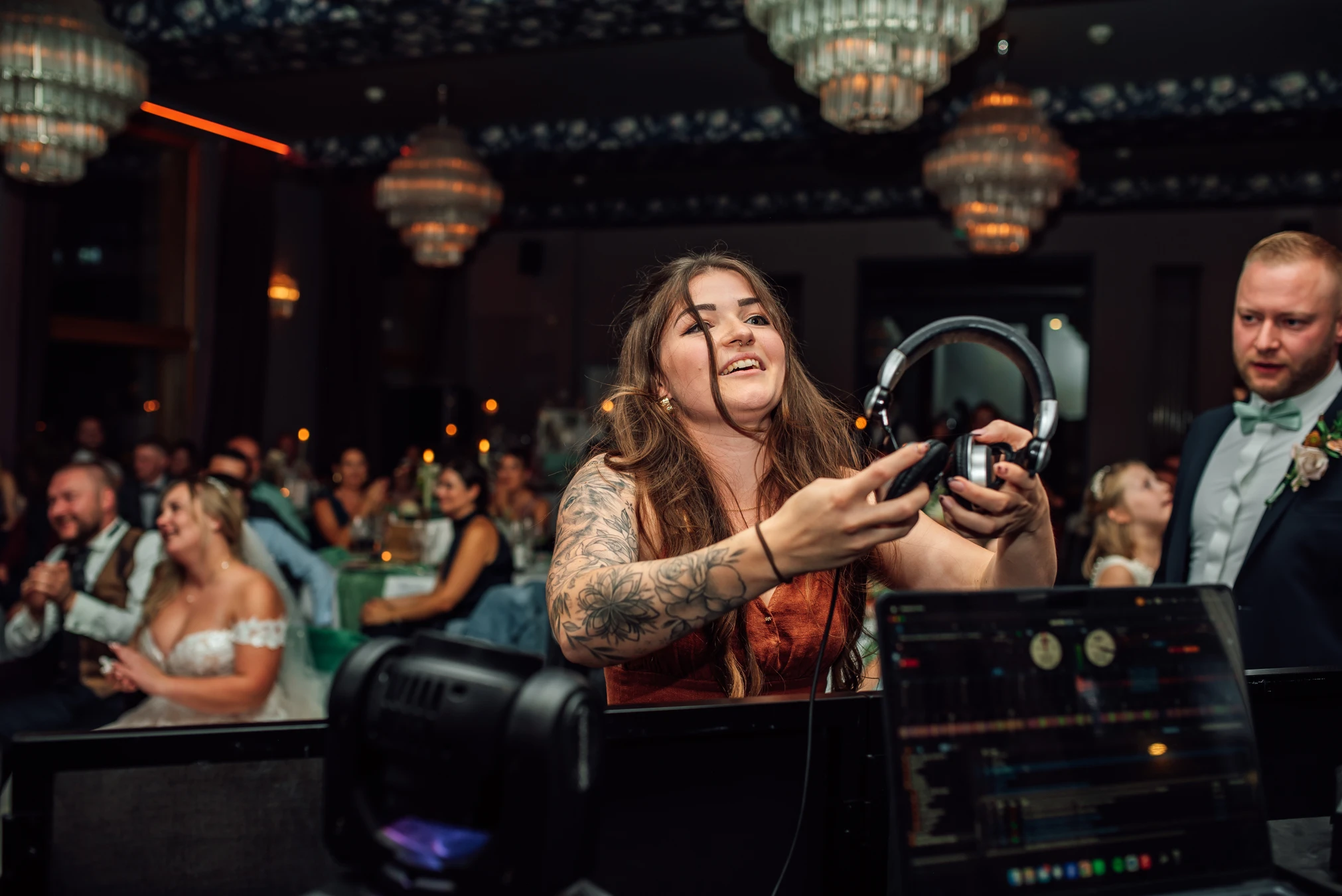 Stimmungsvolle Aufnahme der Hochzeitsfeier — Renthof Kassel