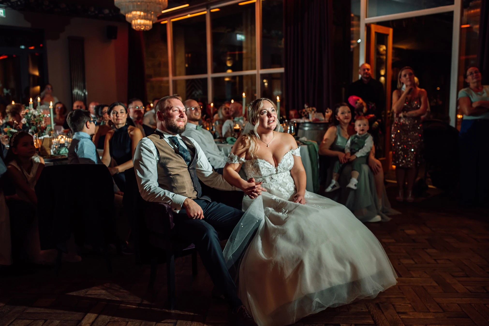 Freude bei der Hochzeitsfeier — ungezwungene Momente im Renthof Kassel