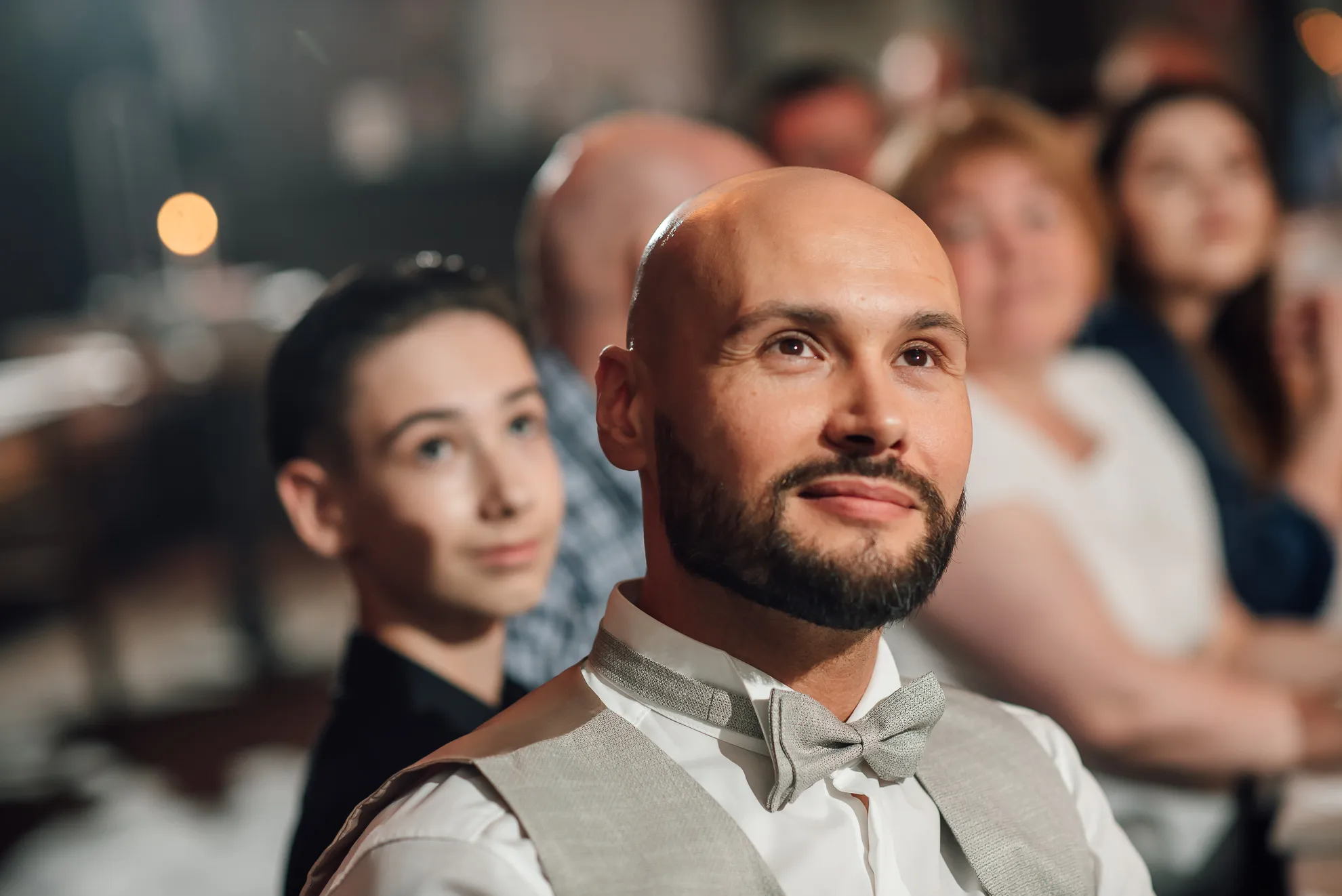 Brautstraußwerfen — Hochzeitsfeier im Renthof