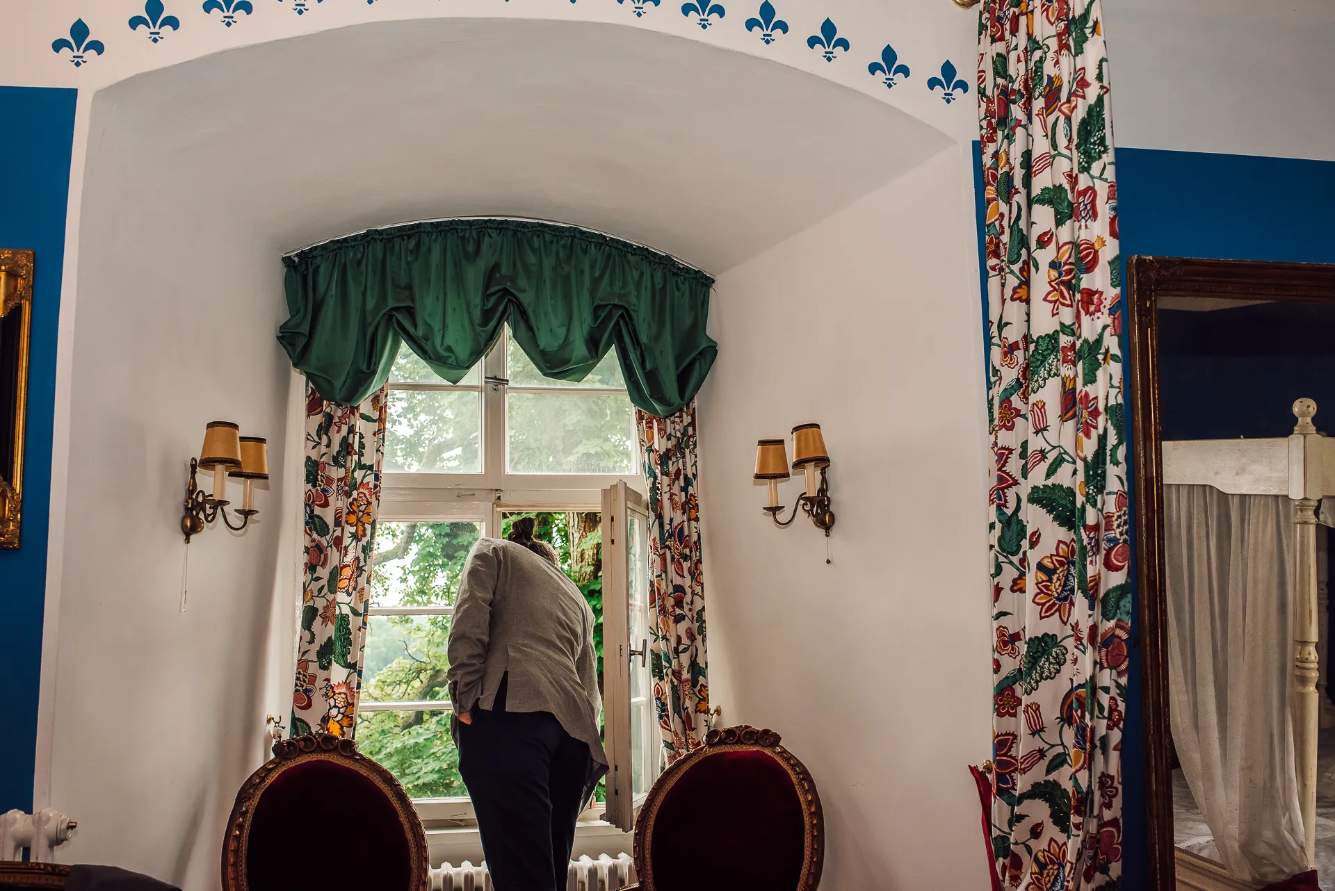 Anstecker und Manschettenknöpfe — Bräutigam-Details