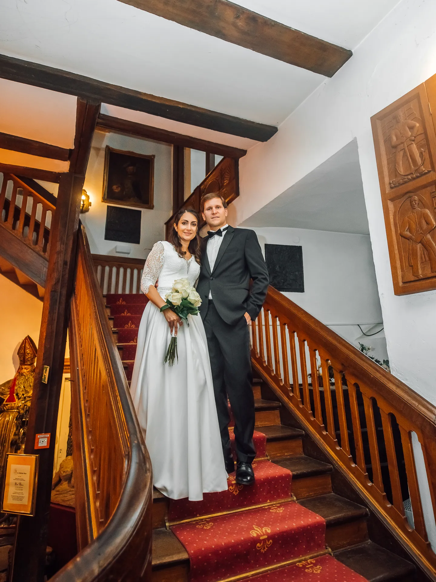 Braut im Kerzenlicht — Portrait Hochzeitsfeier Sababurg