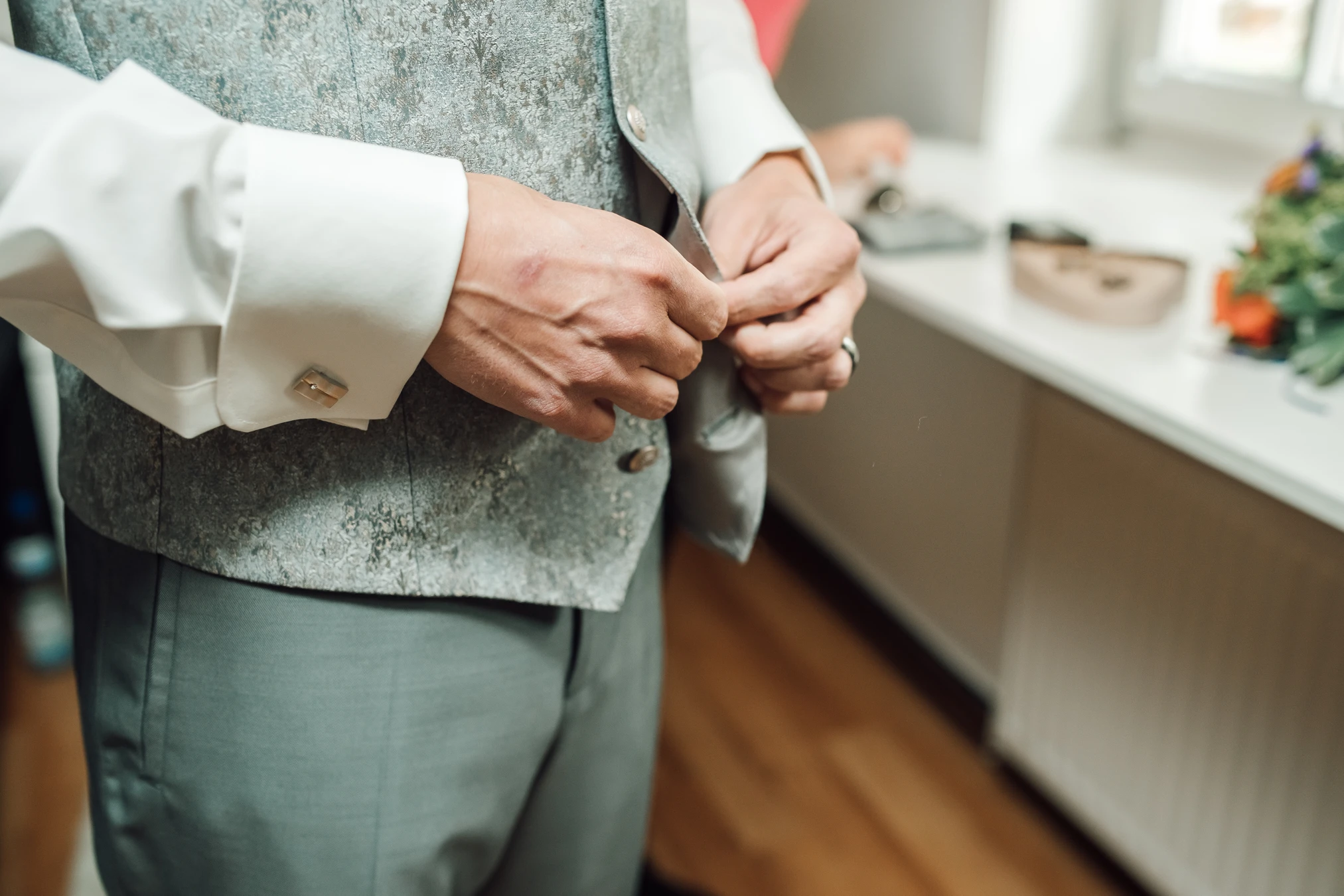 Emotionaler Moment — S. vor der Trauung