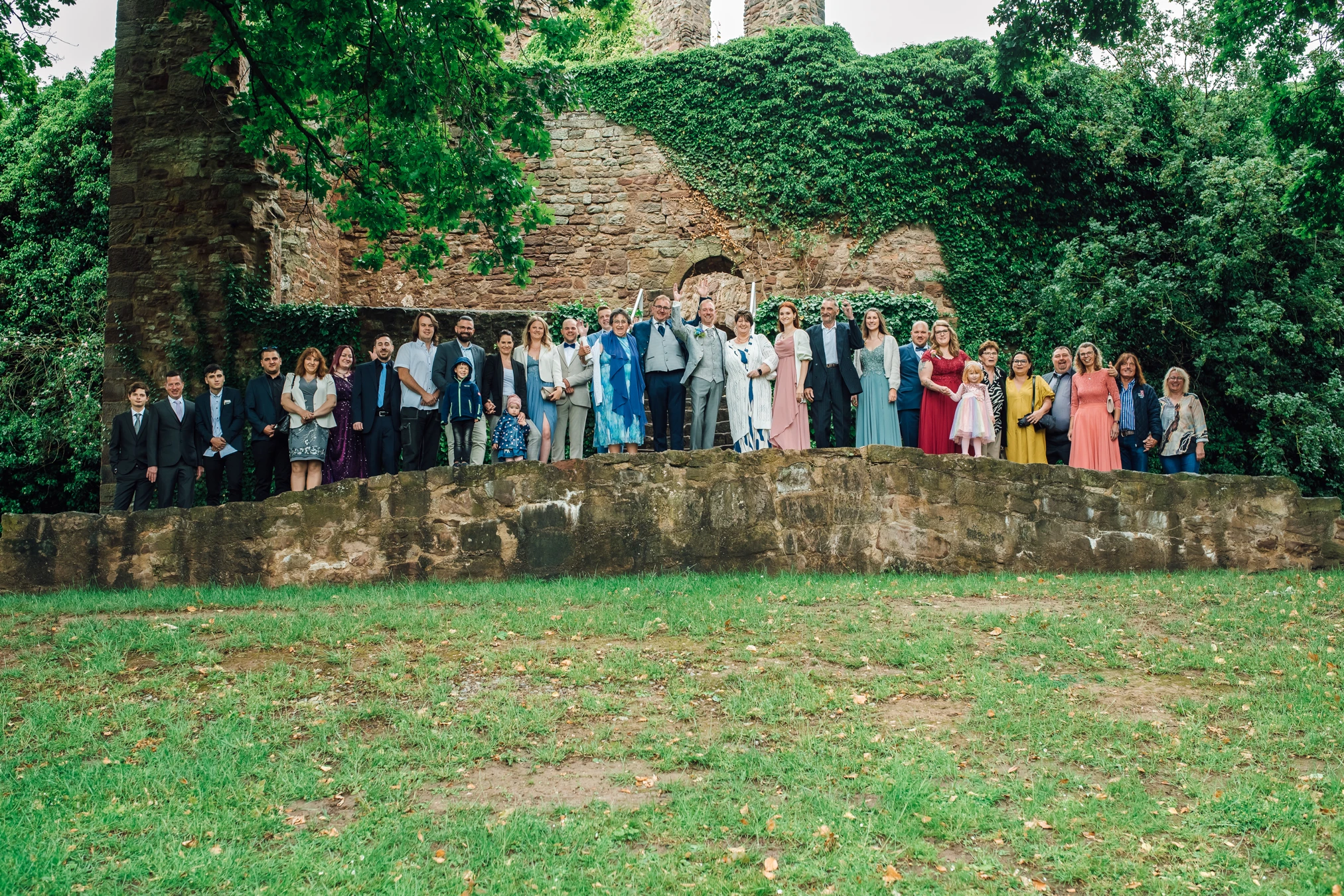 Feierliche Stimmung — Sektempfang am Standesamt