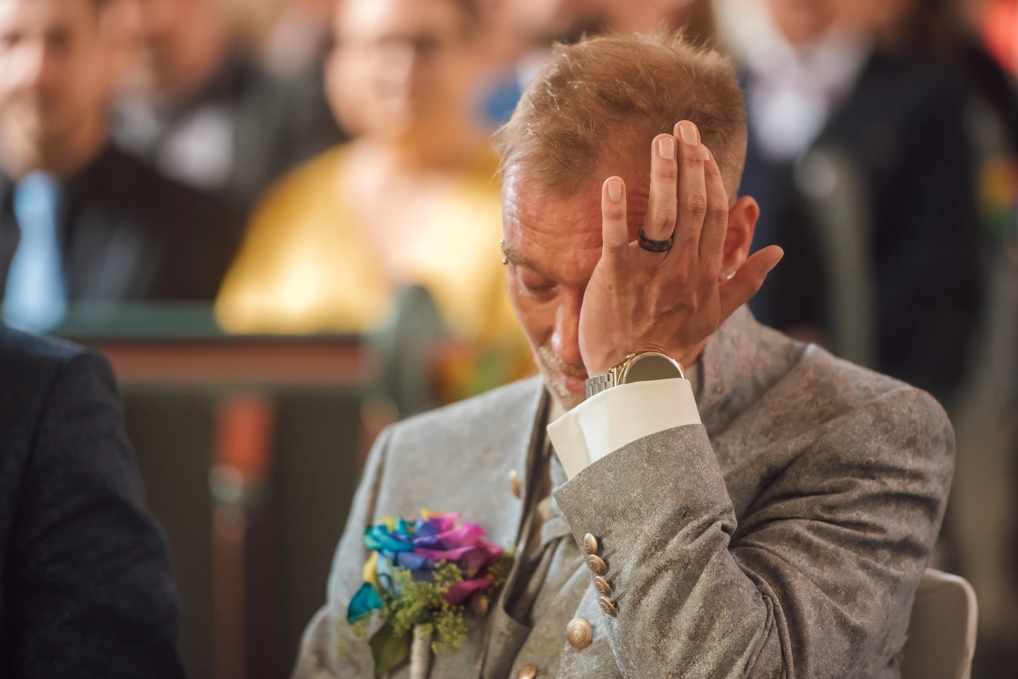 Gratulationen nach der kirchlichen Trauung — Göttingen