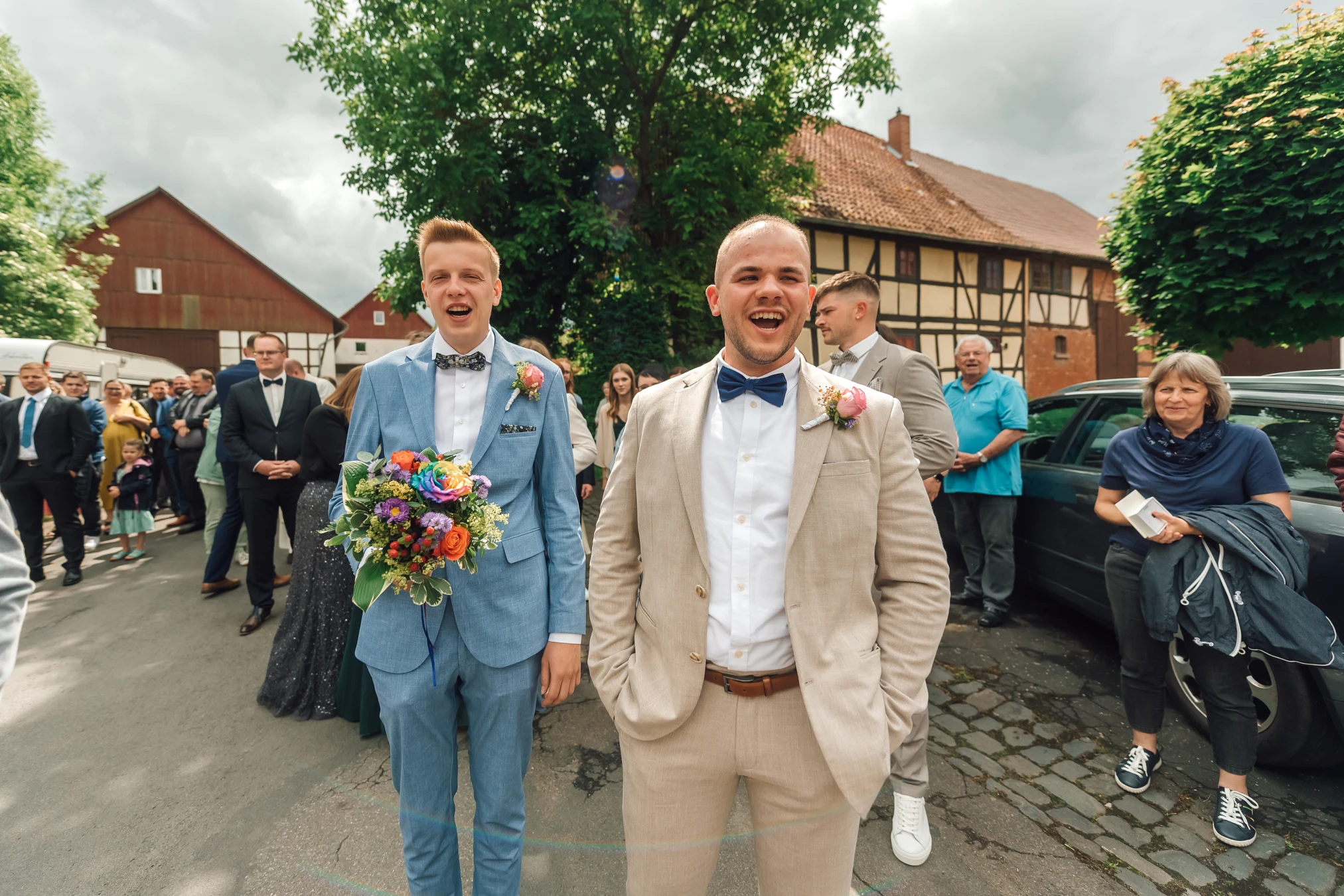 Zärtlicher Moment — Kirchliche Trauung S & G