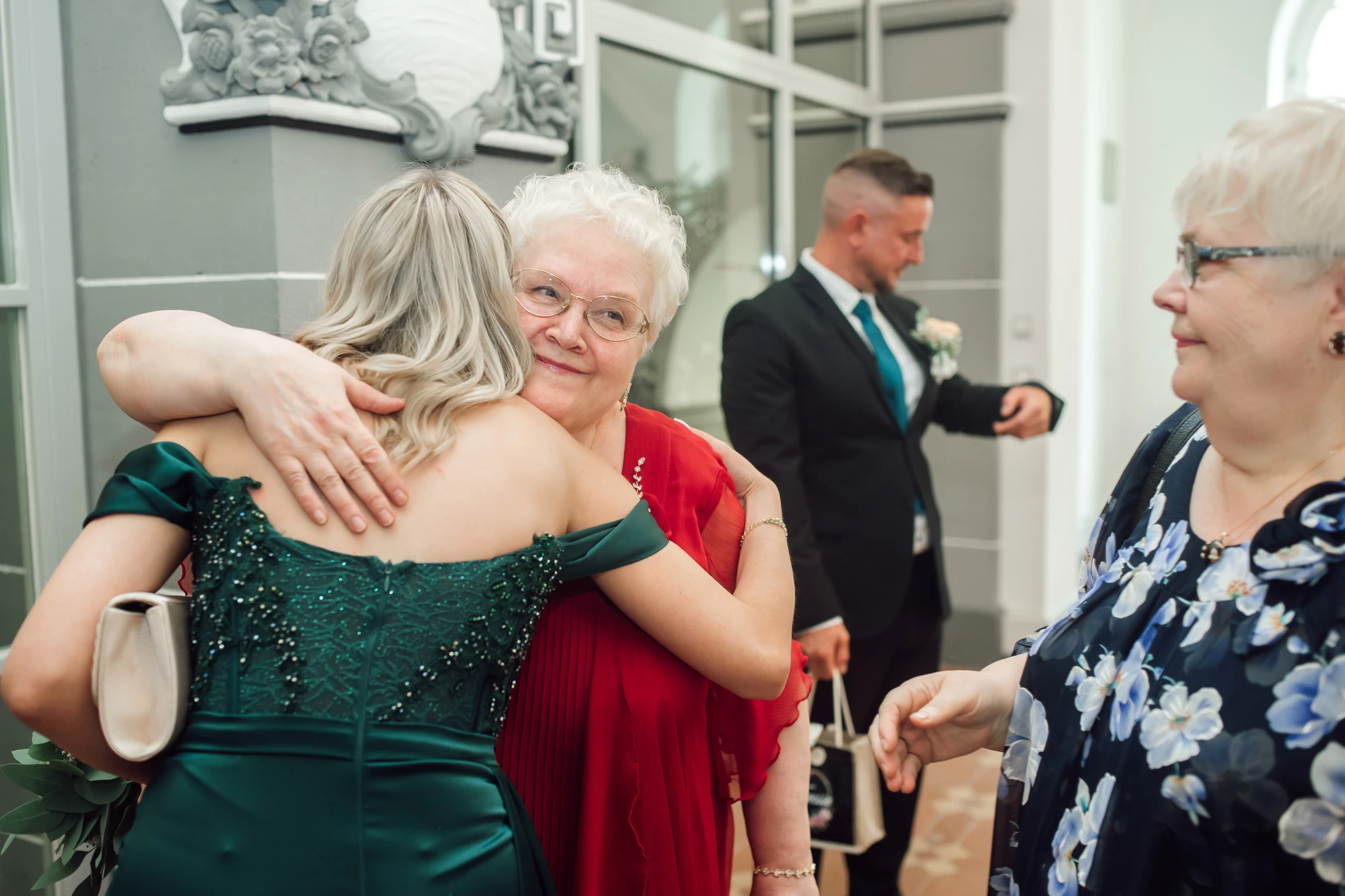 Standesbeamtin im Rathaus Kassel — feierliche Atmosphäre